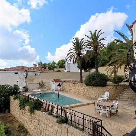 El Parais Villa *